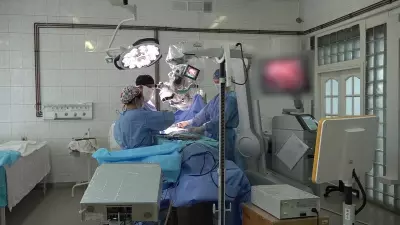 Алматинские нейрохирурги проводят сложные операции пациентам